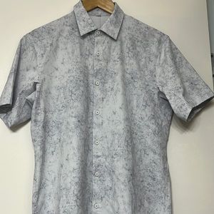 Men’s Lululemon Relaxed Fit Button Down Shirt